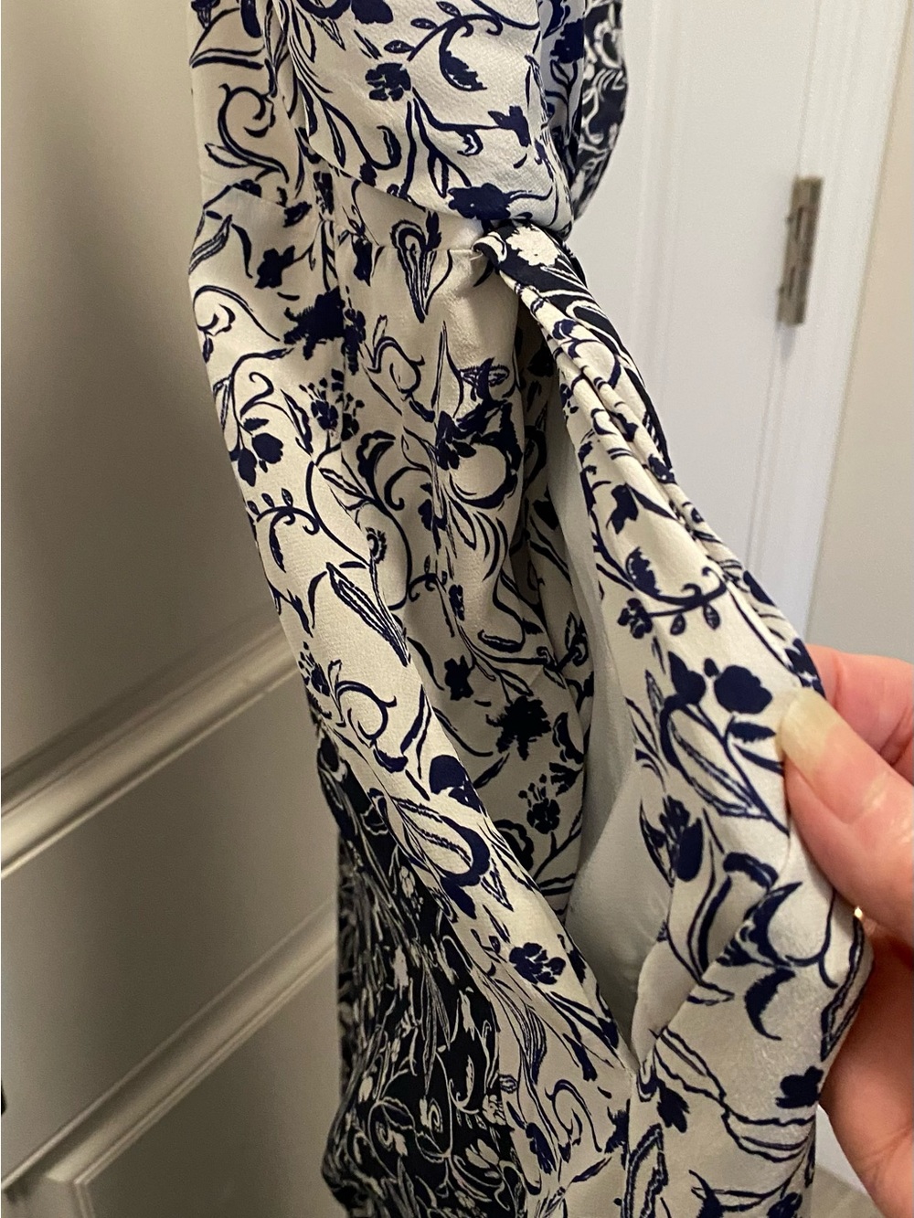 Tanya Taylor Navy and White Printed Sleeveless Jumpsuit - Picture 4 of 10